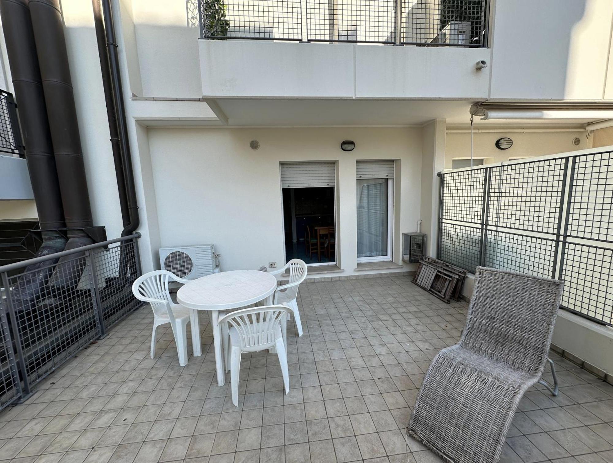 Airone Mare-santa Barbara-garage,60m Dal Mare Apartment